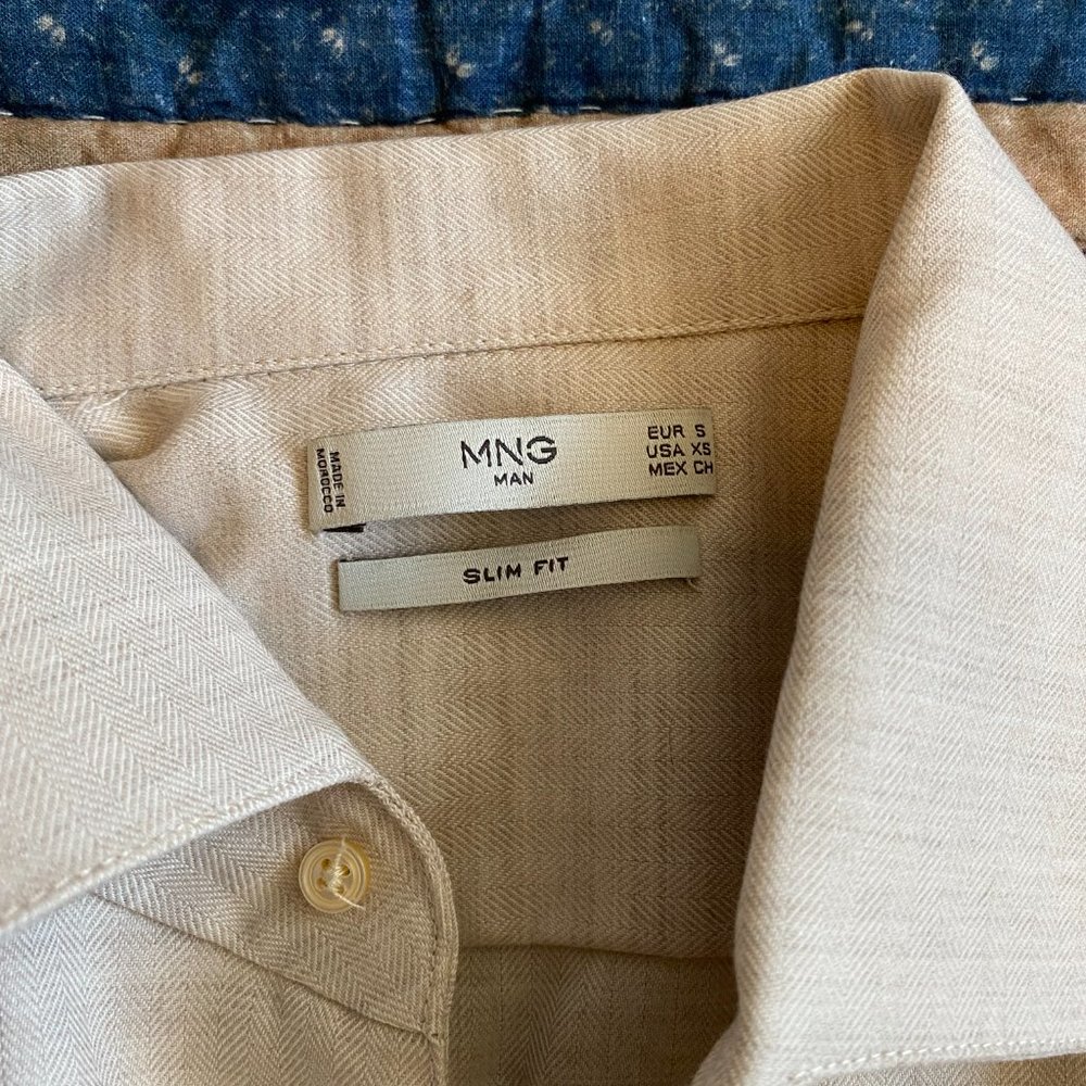 Mango Man Slim Fit Herringbone Pattern Button Dow… - image 7